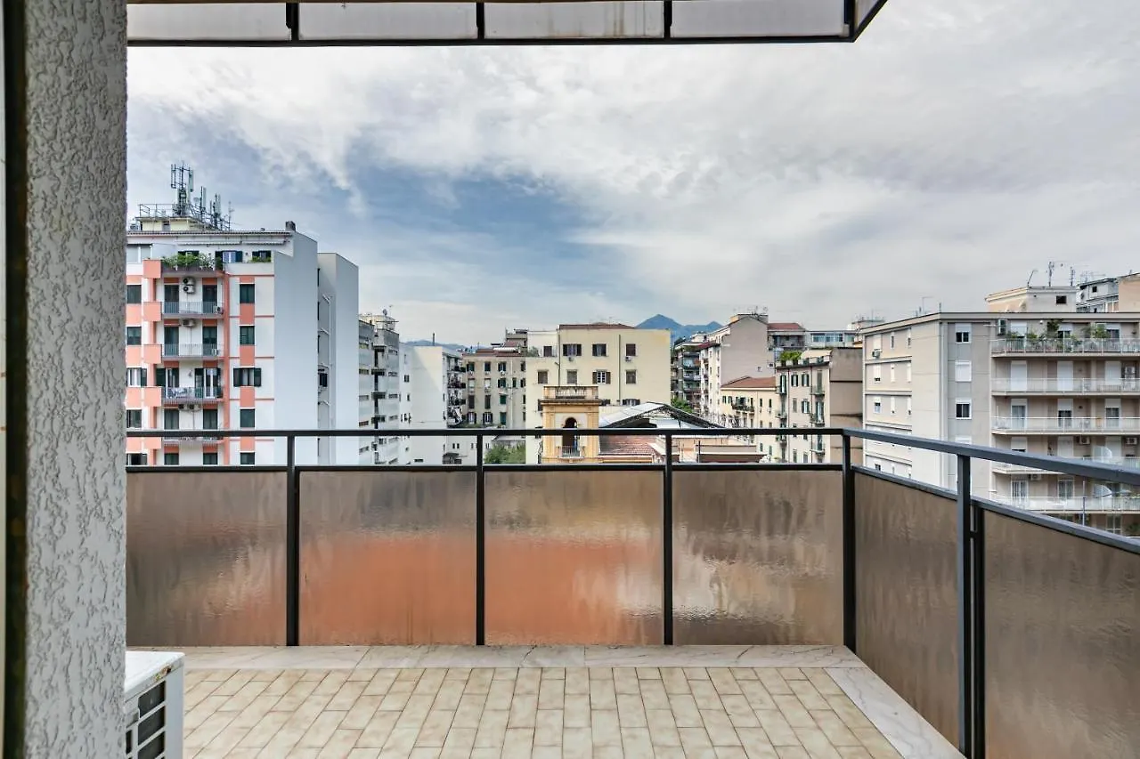 Via Liberta Roomy Apartment Palermo Italien